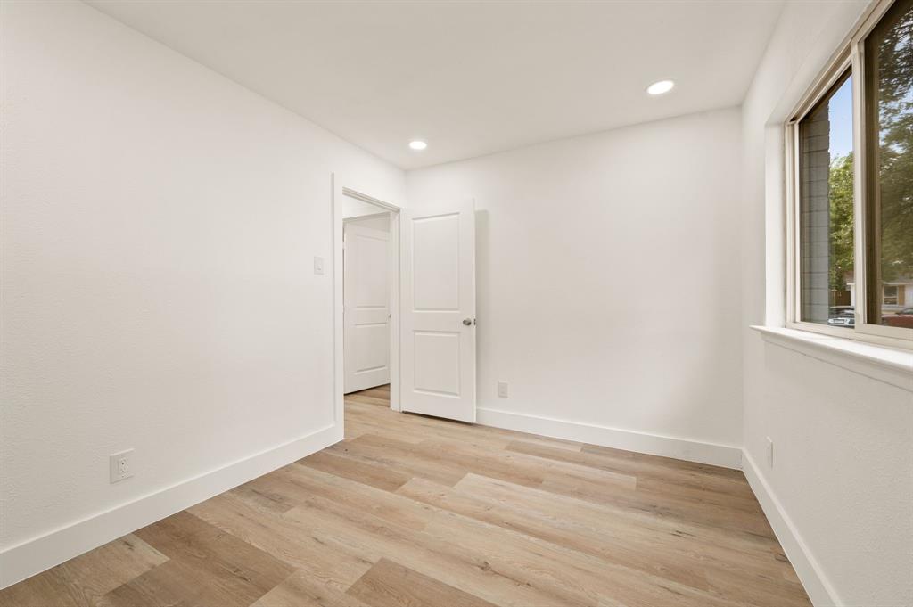 1216 Briarcove Drive Property Photo 22