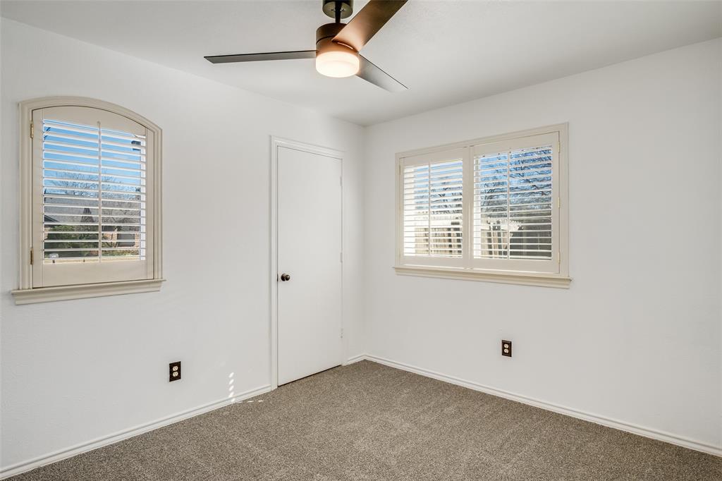 3305 Hilltop Lane Property Photo 8