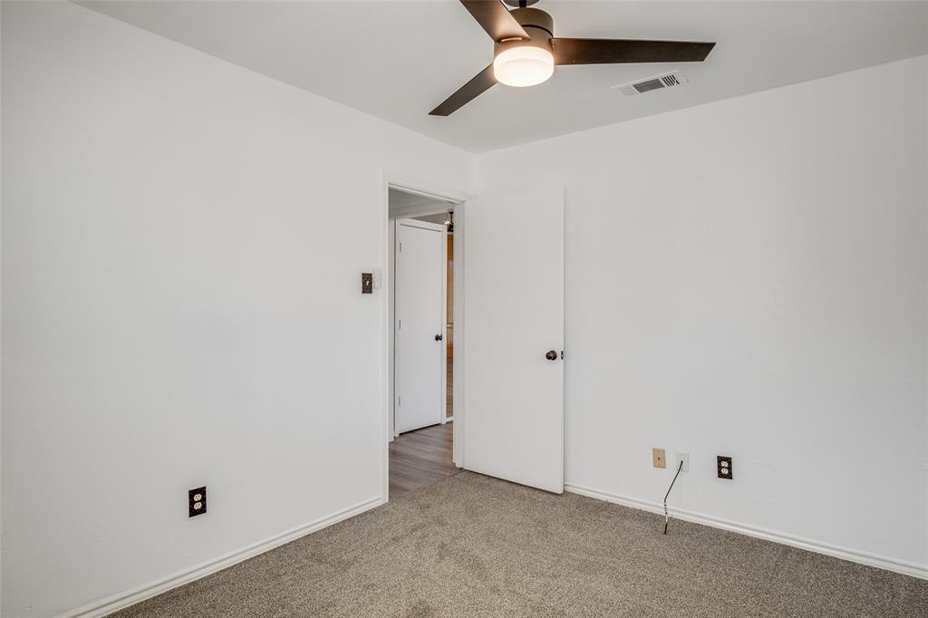 3305 Hilltop Lane Property Photo 9