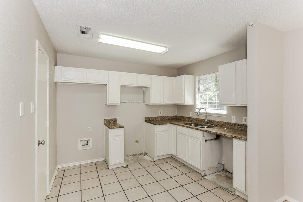 Address Unavailable Property Photo 6