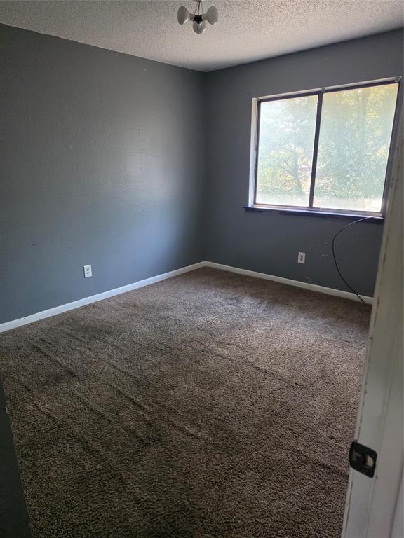 405 Raintree Circle Property Photo 22