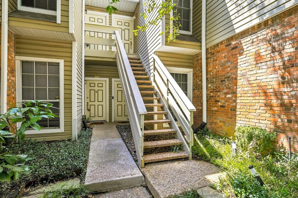 8550 Fair Oaks Crossing 306 Property Photo 2