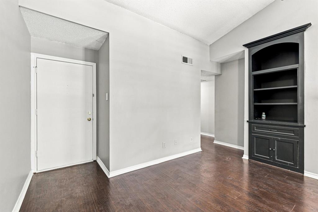 8550 Fair Oaks Crossing 306 Property Photo 8