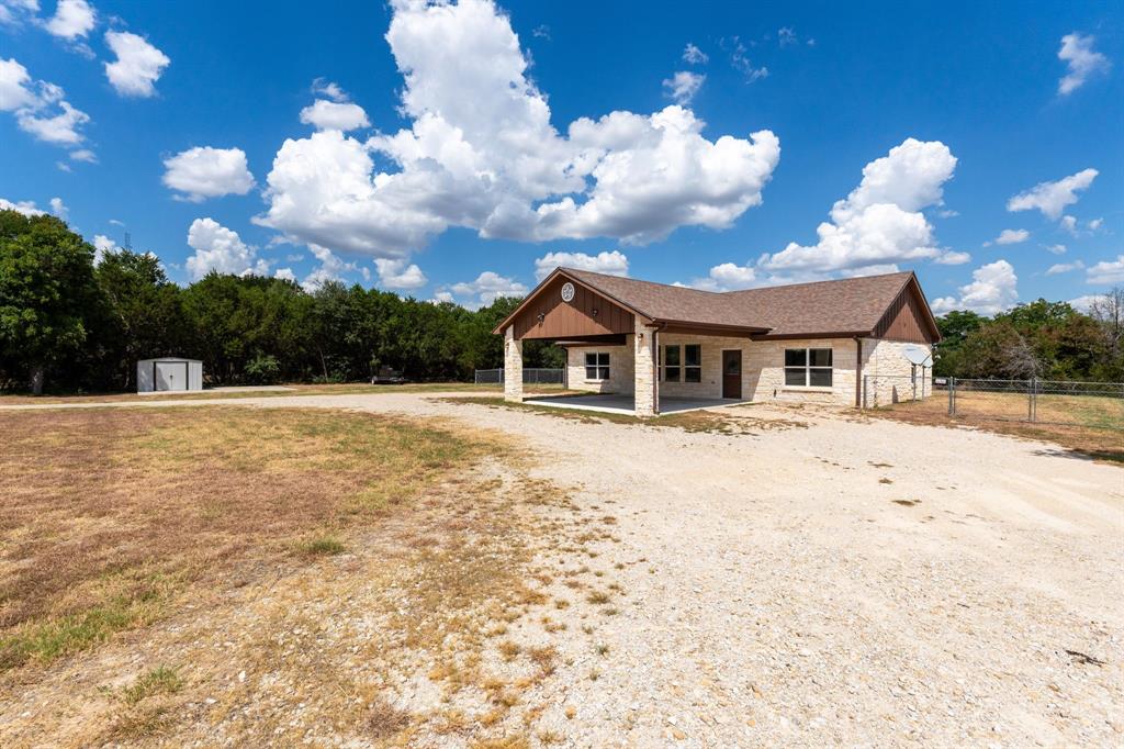 534 County Road 3081 Property Photo 5