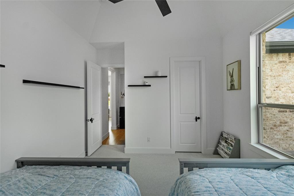 4405 Devon Drive Property Photo 28