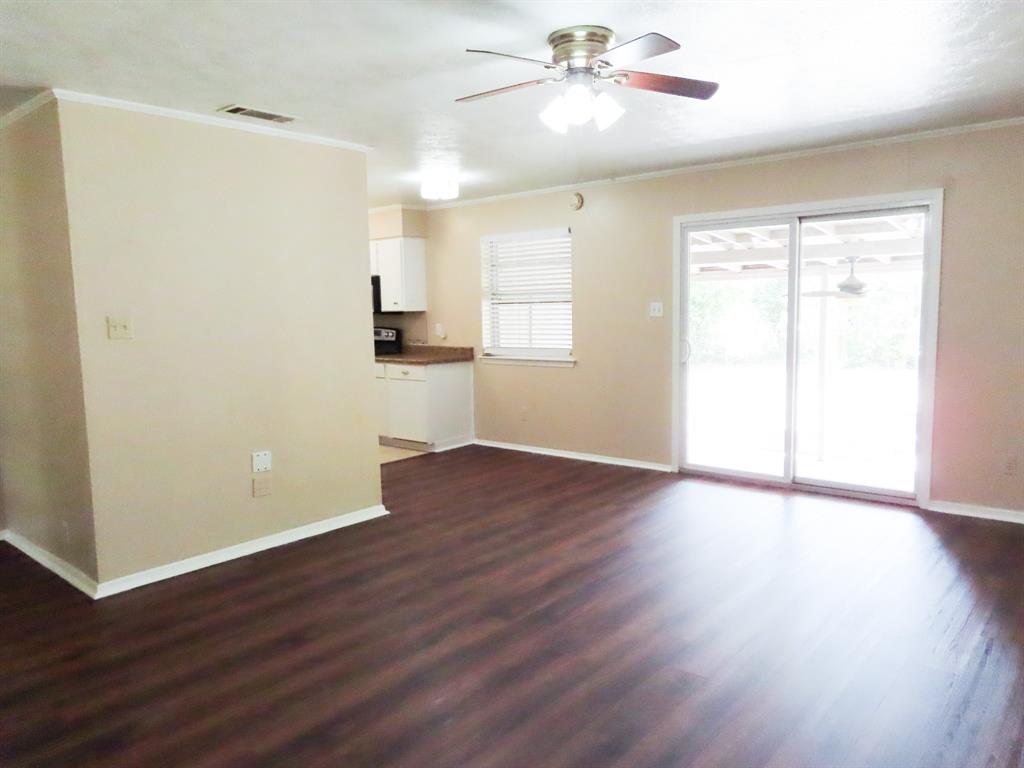 808 E Heath Street Property Photo 8