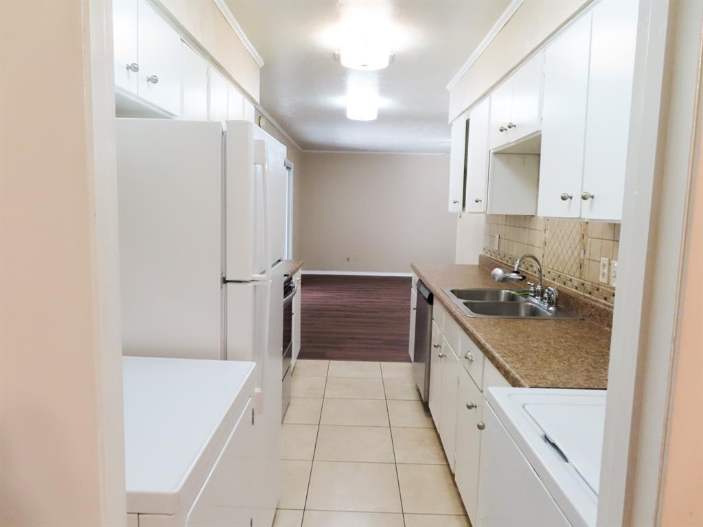 808 E Heath Street Property Photo 13