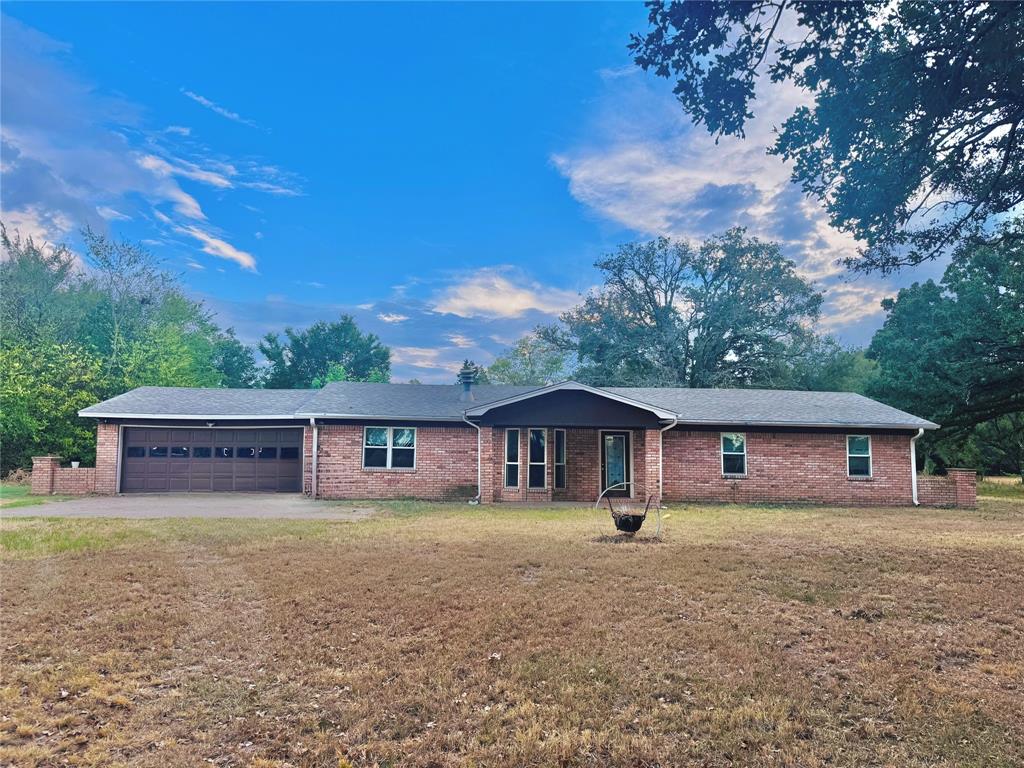 2484 County Road 2324 Property Photo 1