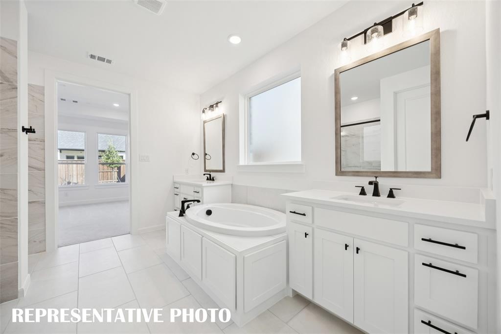 15783 Amber Street Property Photo 9