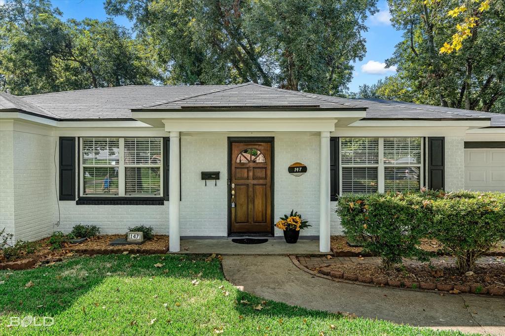 147 Richard Avenue Property Photo 3