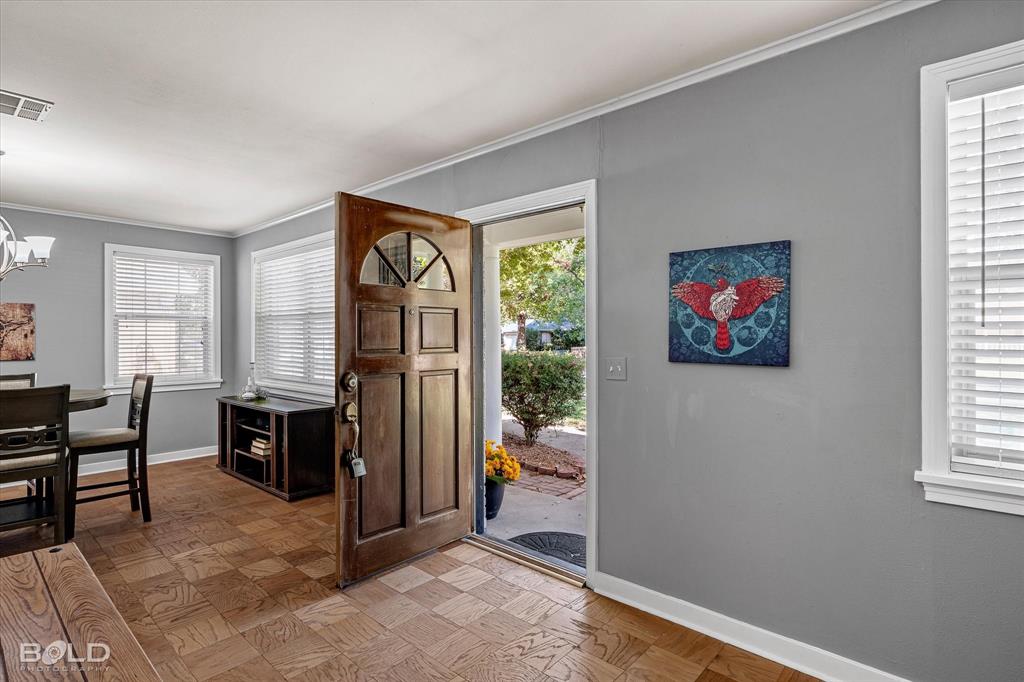 147 Richard Avenue Property Photo 8