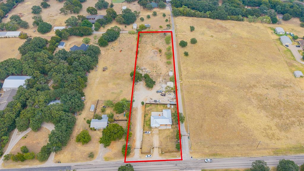 2212 Acton Highway Property Photo 2