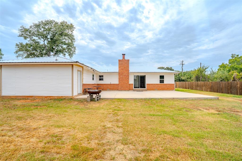 2212 Acton Highway Property Photo 14