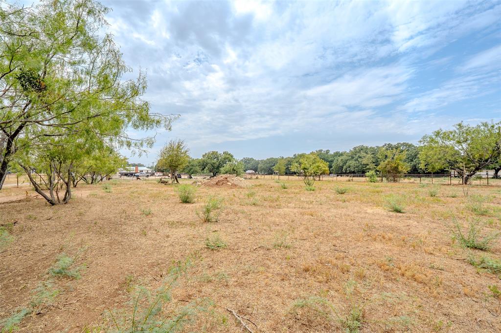 2212 Acton Highway Property Photo 23