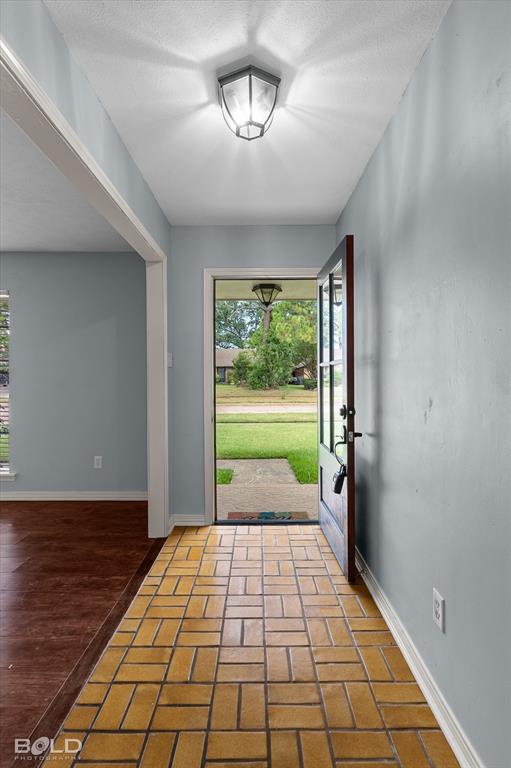 9310 Wiscassett Drive Property Photo 16