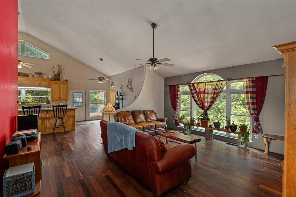 5562 Cedar Creek Drive Property Photo 11