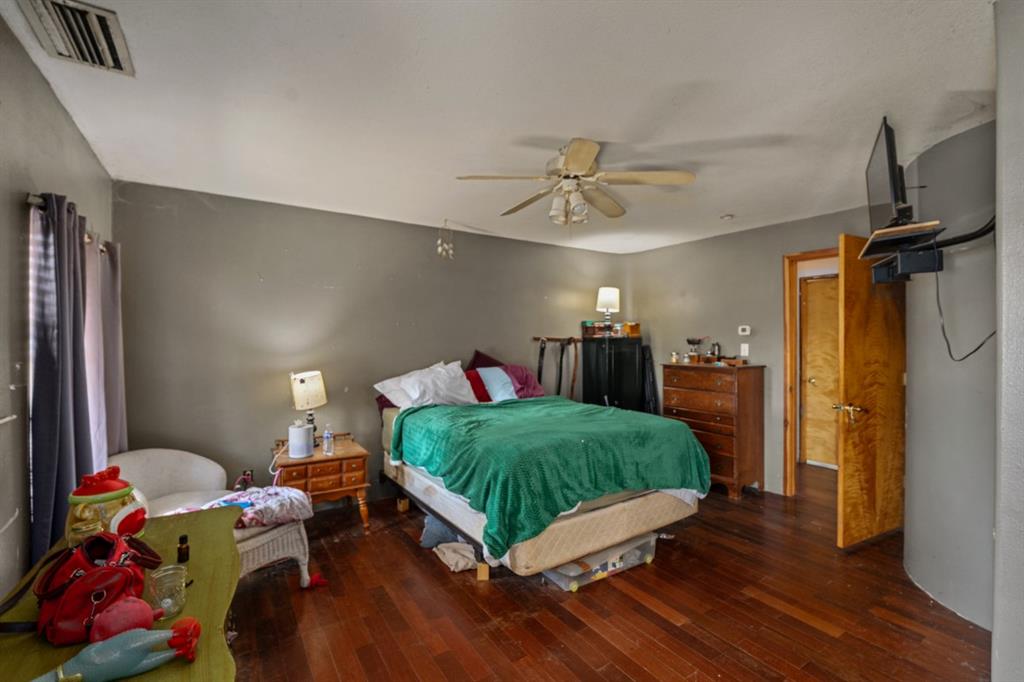 5562 Cedar Creek Drive Property Photo 23