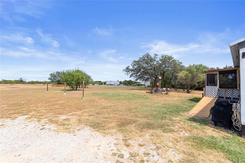 375 Whispering Oaks Lane Property Photo 27