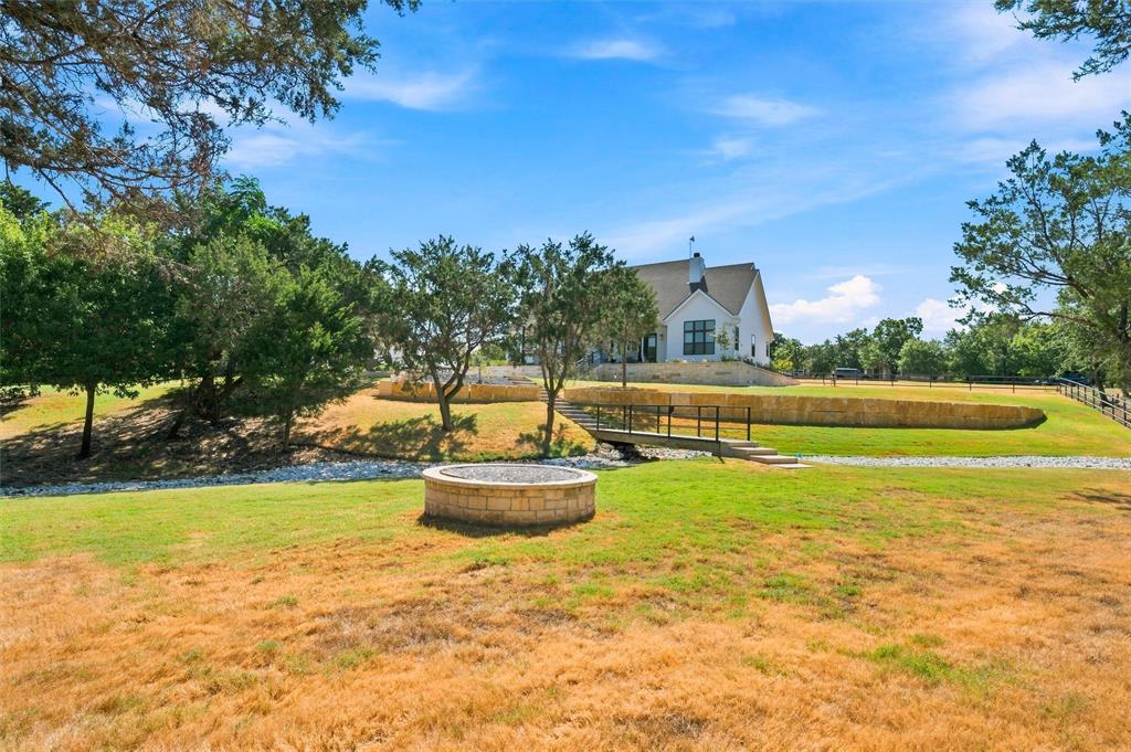 1065 Whispering Oaks Property Photo 34