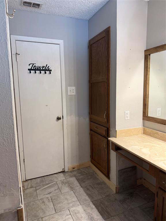 3657 Scranton Lane Property Photo 14