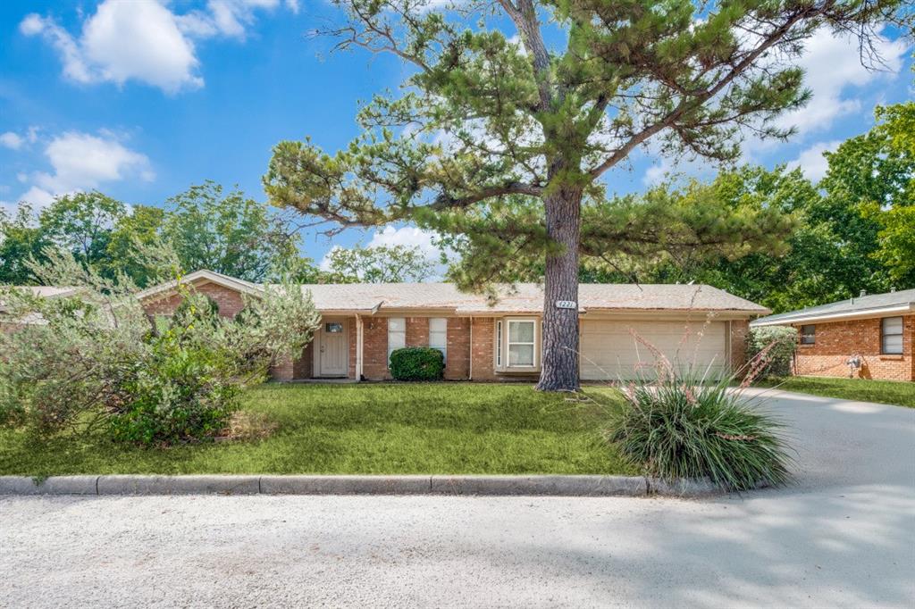 4221 Ashmore Drive Property Photo 1