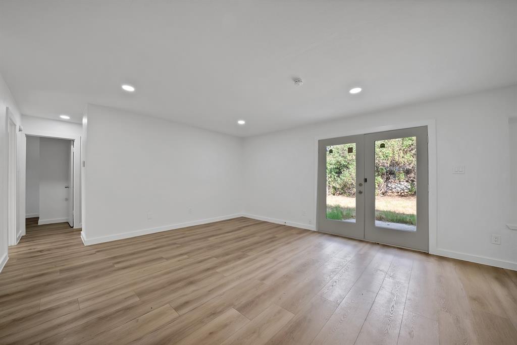813 Panay Way Drive Property Photo 9