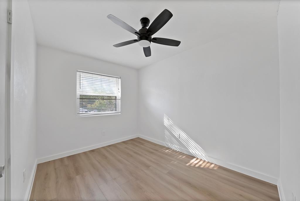 813 Panay Way Drive Property Photo 13
