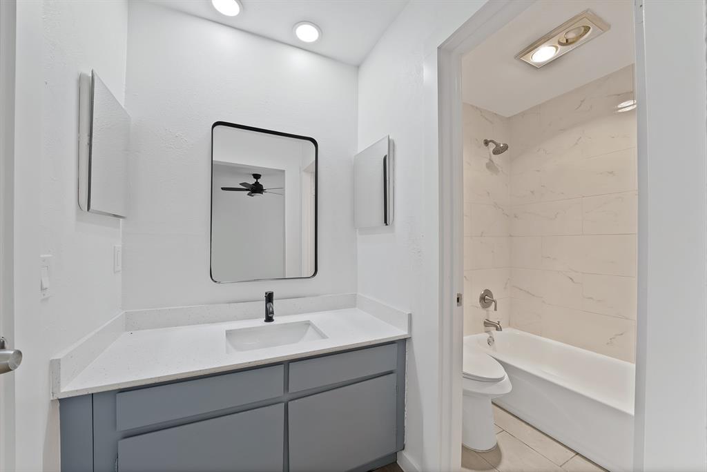 813 Panay Way Drive Property Photo 19