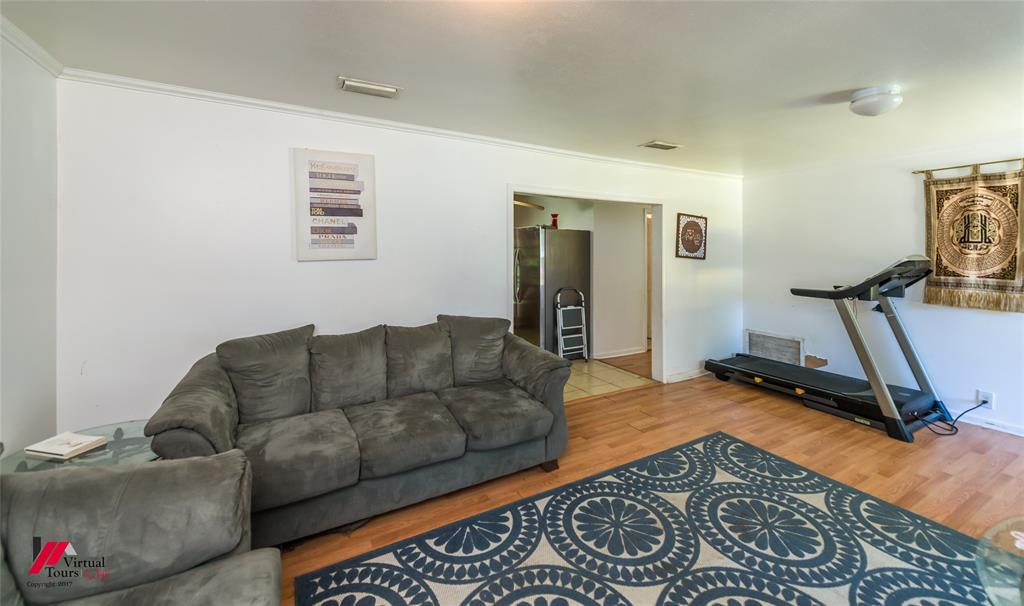 4017 Independence Avenue Property Photo 8