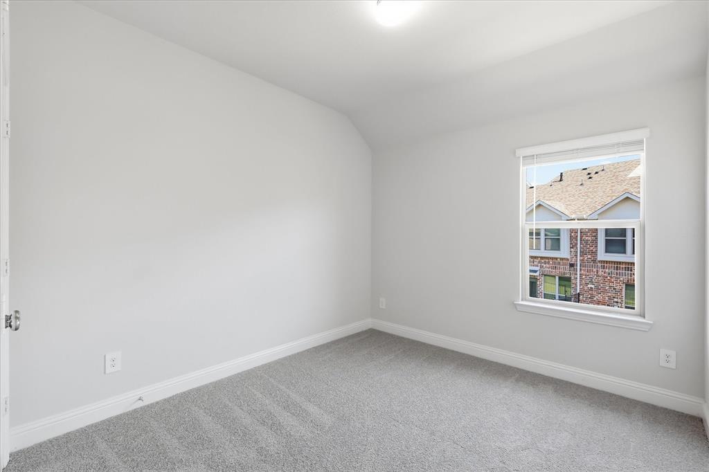 519 Sequoia Street Property Photo 20