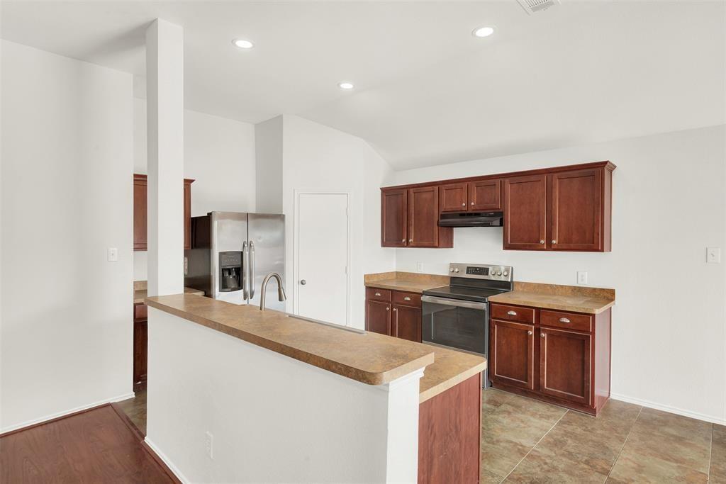 4204 Enchanted Rock Lane Property Photo 3