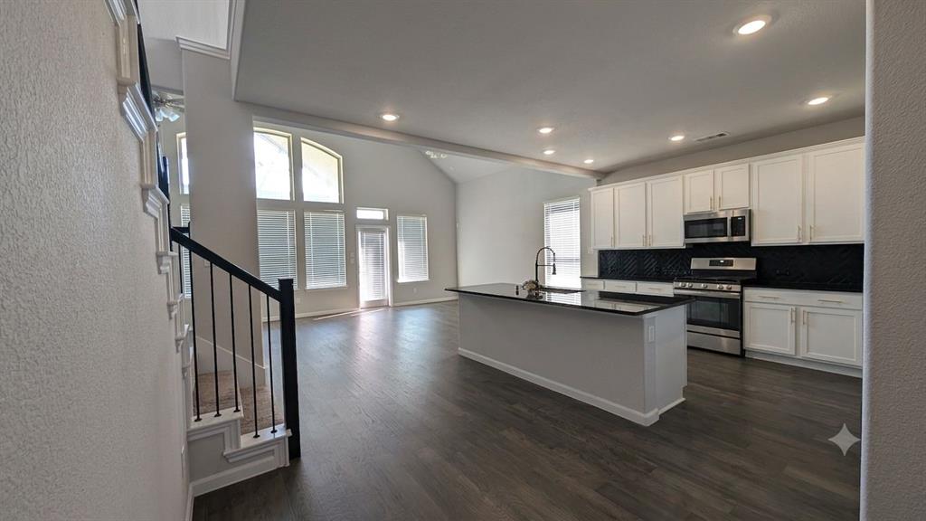1800 Cedar Orchid Way Property Photo 11