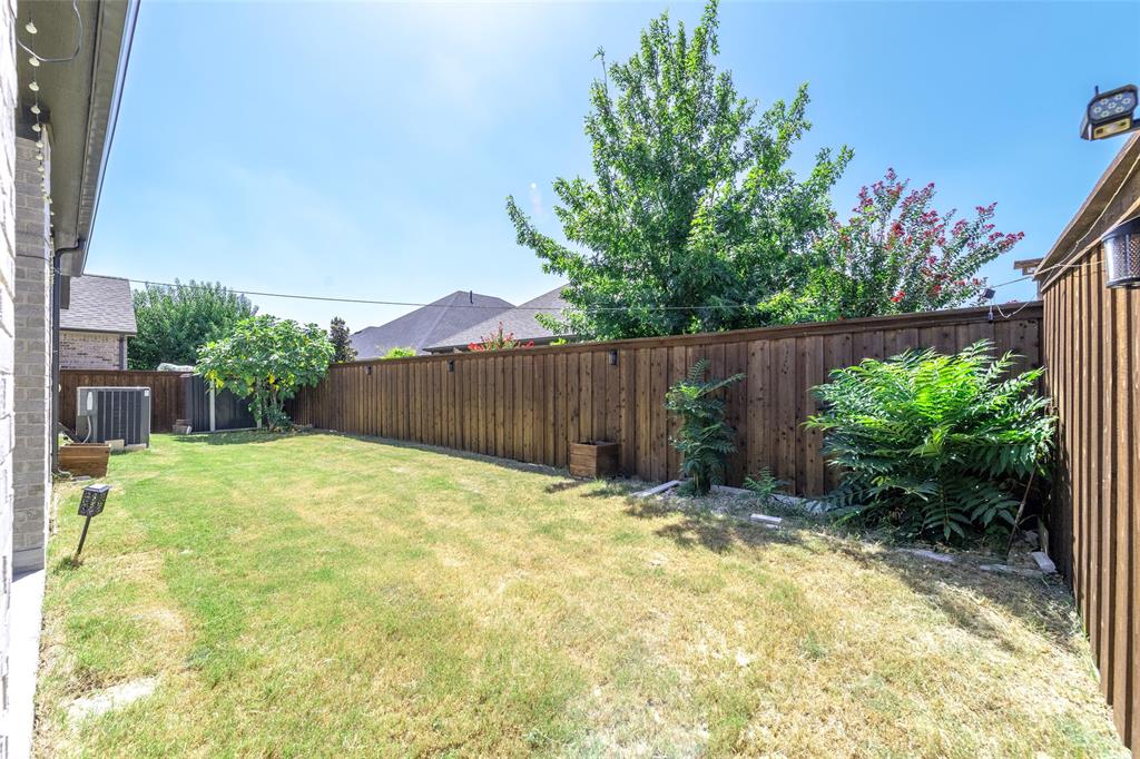 1041 Ocean Breeze Drive Property Photo 34