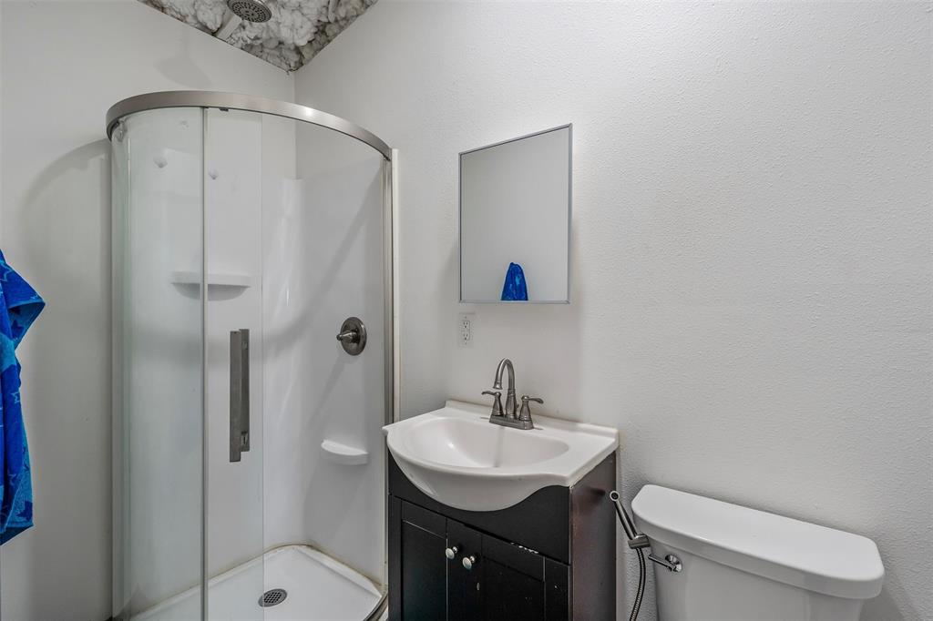 6899 Tx-19 Highway Property Photo 16