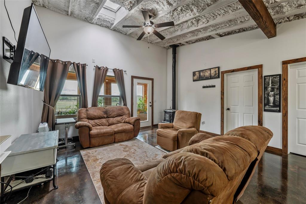 6899 Tx-19 Highway Property Photo 24