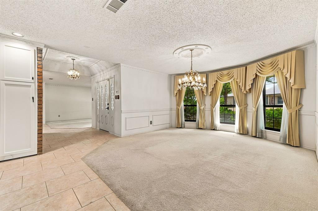 6916 Tumbling Trail Property Photo 8