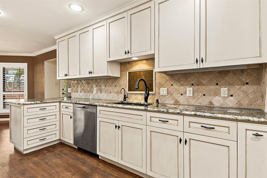 6916 Tumbling Trail Property Photo 16