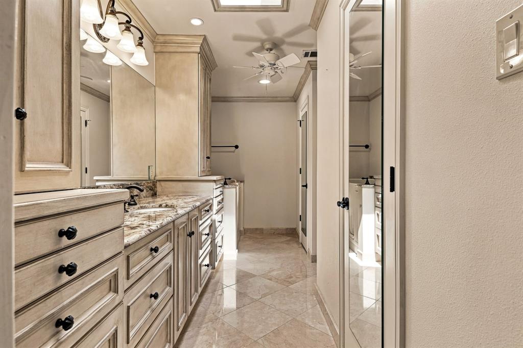 6916 Tumbling Trail Property Photo 24
