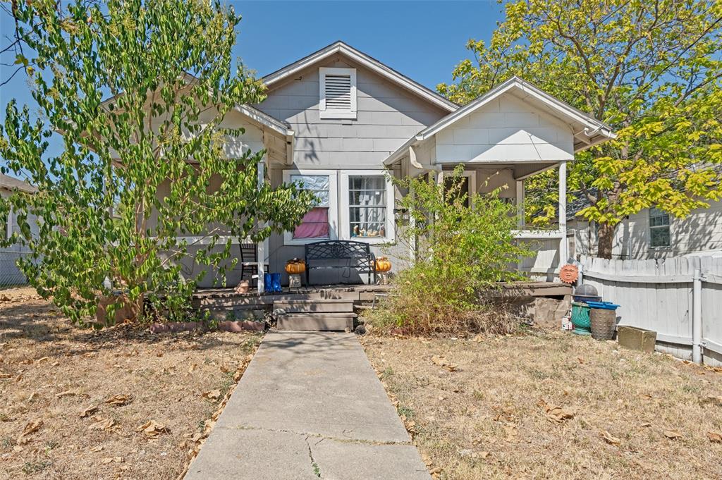 2421 Boyd Street Property Photo 1
