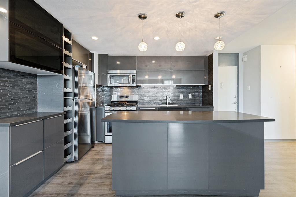 3883 Turtle Creek Boulevard 808 Property Photo 1
