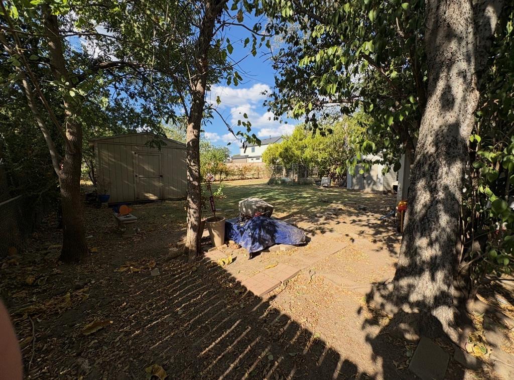 3859 Wemdon Drive Property Photo 3