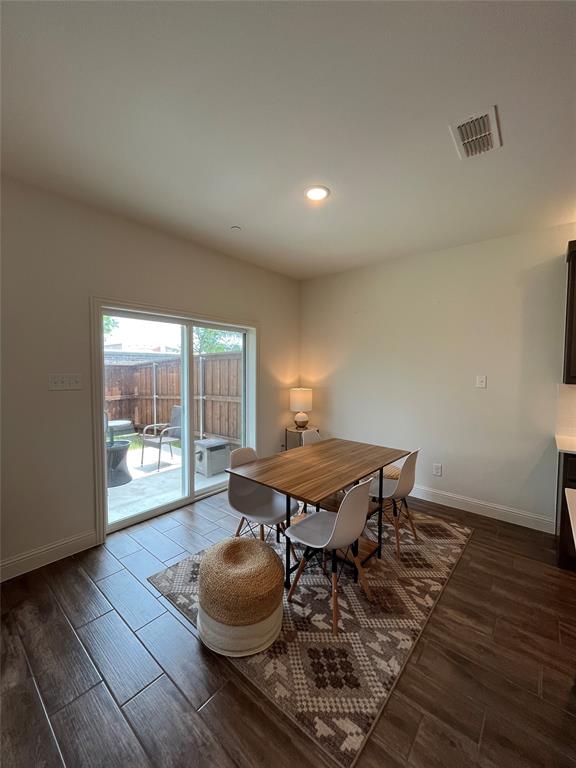 980 Emil Place Property Photo 3