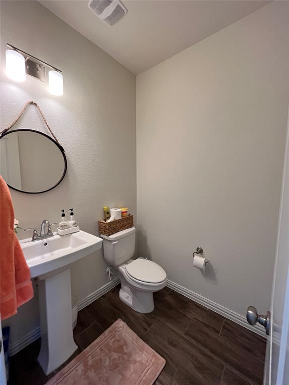 980 Emil Place Property Photo 7
