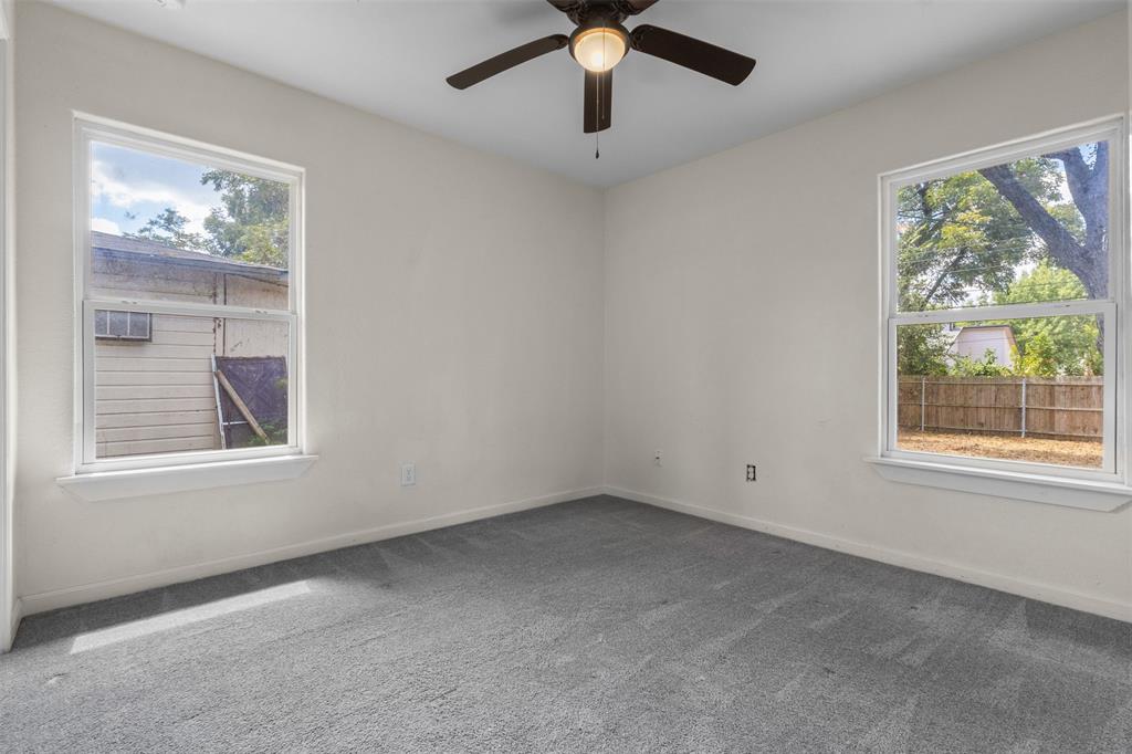 2342 Kingswood Drive Property Photo 14