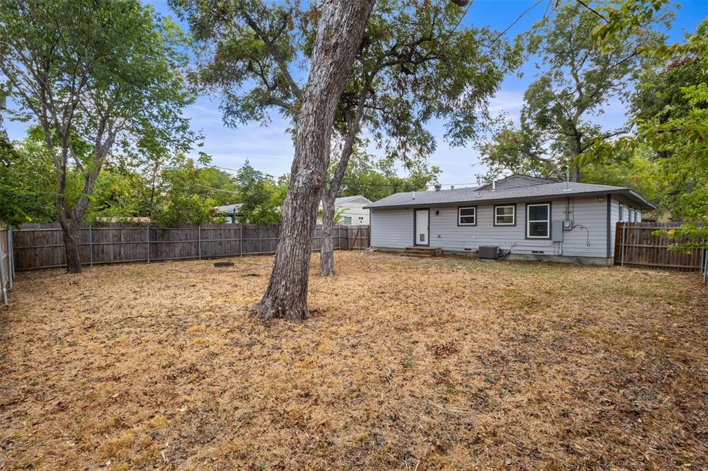 2342 Kingswood Drive Property Photo 17