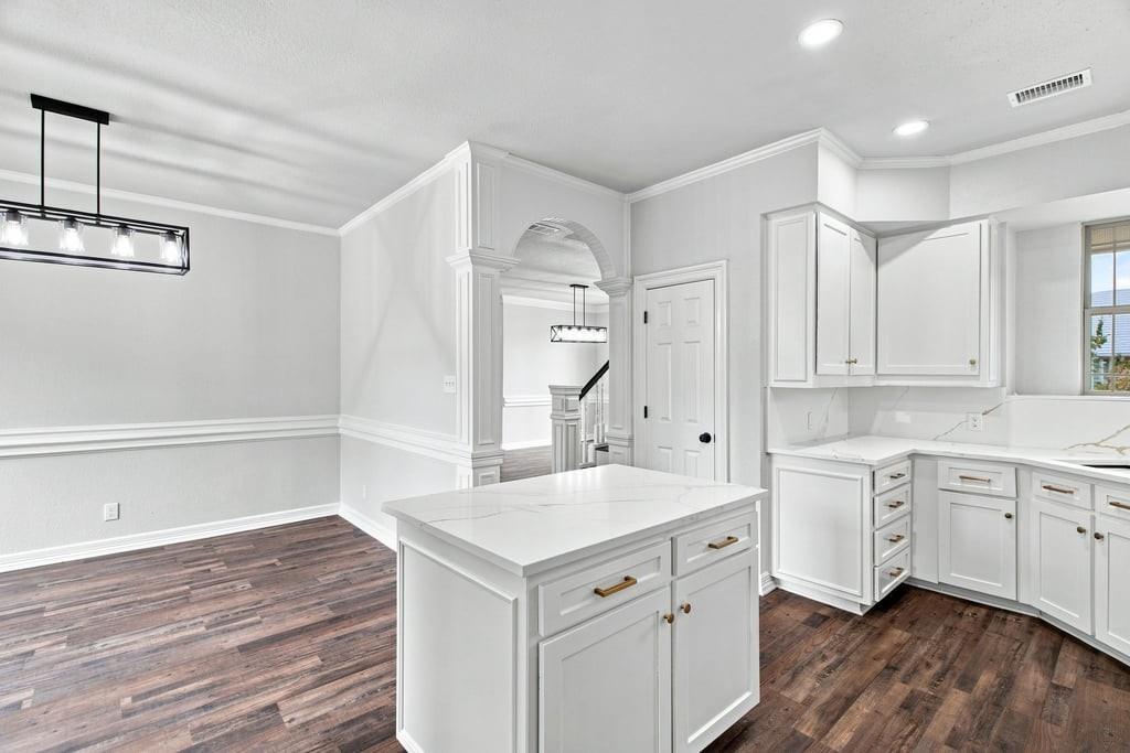 4705 Villa Vera Drive Property Photo 11
