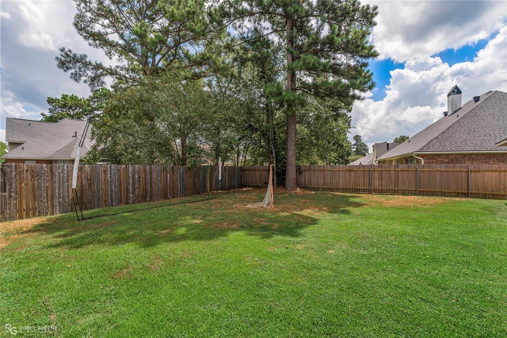 378 Saint Charles Boulevard Property Photo 37
