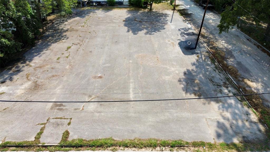 203 S Avenue H Property Photo 3