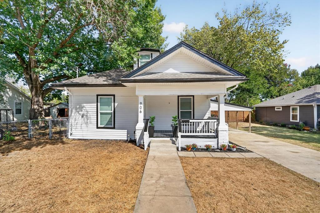 906 Catherine Street Property Photo 1