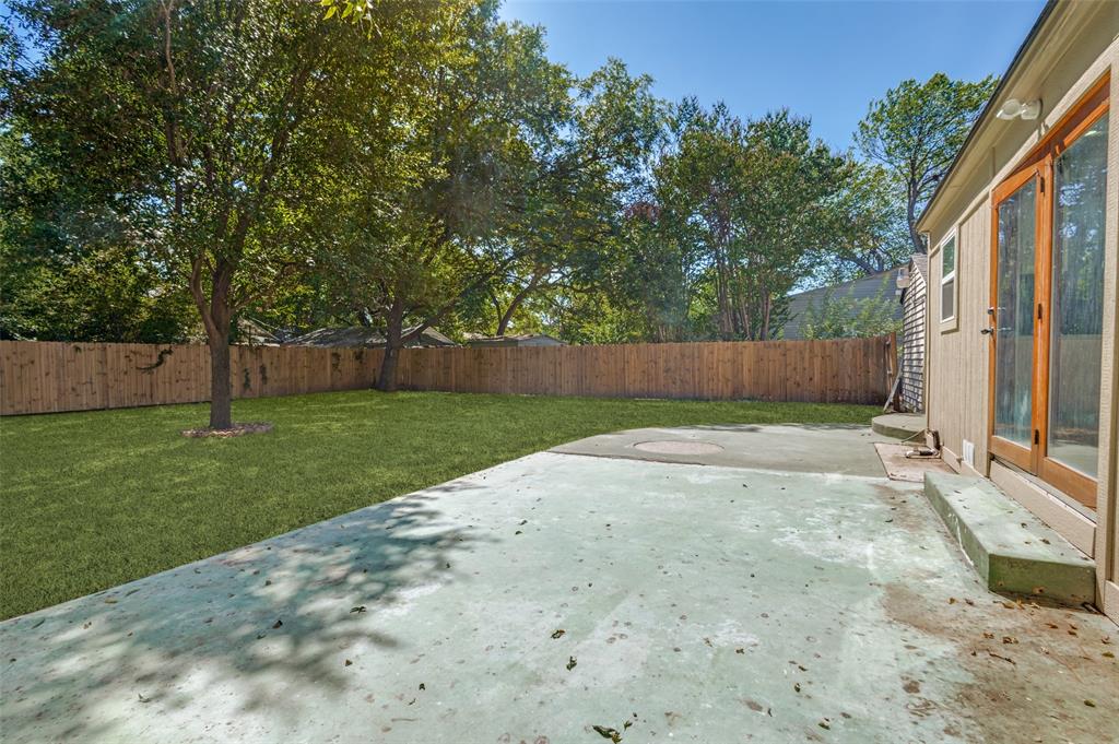 412 E 8th Street Property Photo 24